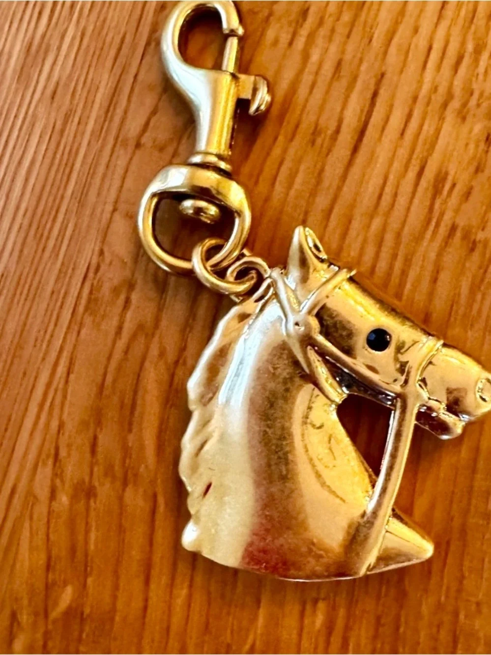 Clare V Vintage Gold le Che le Horse Key fob NWT